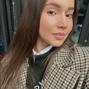 Meet your Posher, Arianna